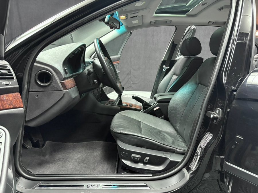 Used 2000 BMW 528i Sedan image 28