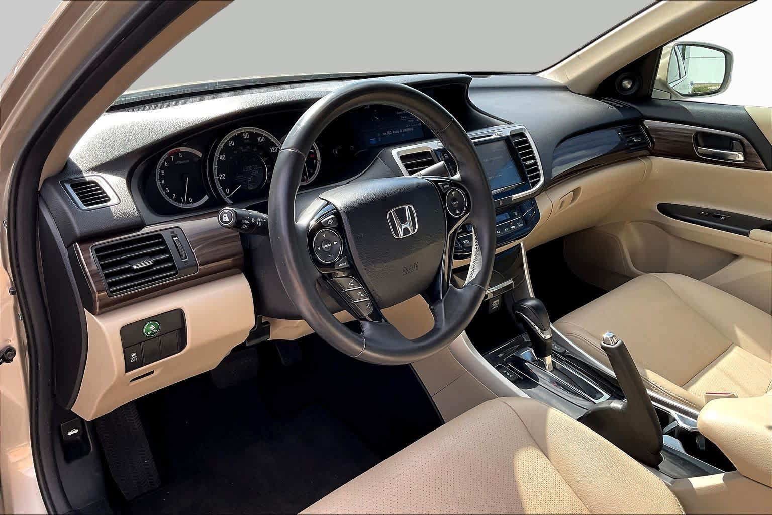 Used 2017 Honda Accord EX-L image 18