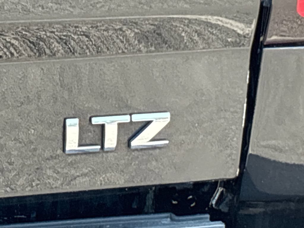 Used 2018 Chevrolet Silverado 3500 LTZ w/ Snow Plow Prep Package AWD/4WD image 21