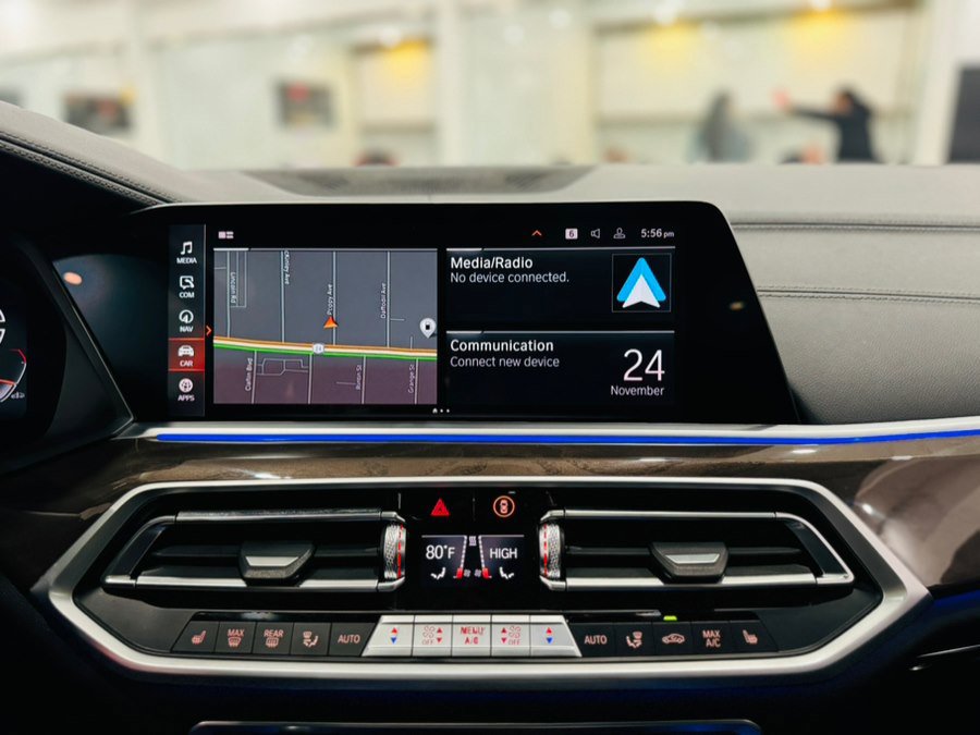 Used 2022 BMW X5 sDrive40i w/ M Sport Package image 28