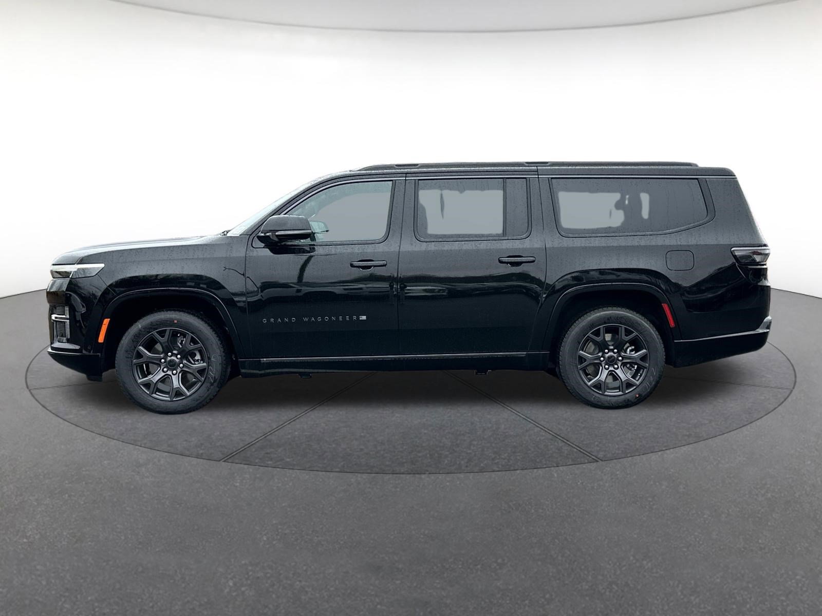 New 2026 Jeep Grand Wagoneer L Limited w/ Premium Group II AWD/4WD image 2