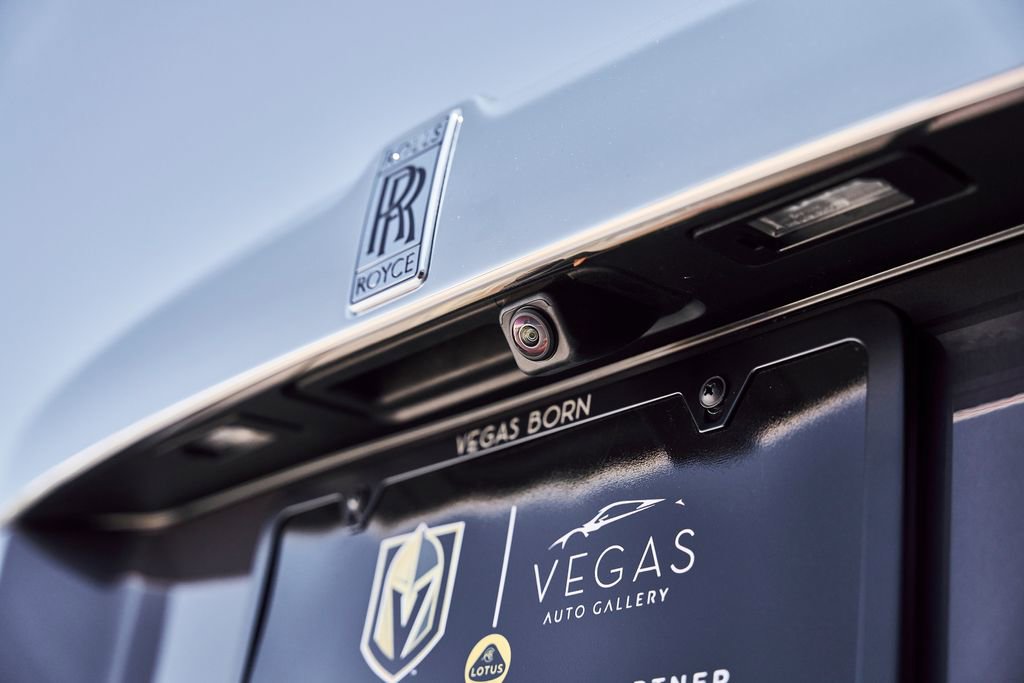 Used 2025 Rolls-Royce Phantom Sedan RWD image 14