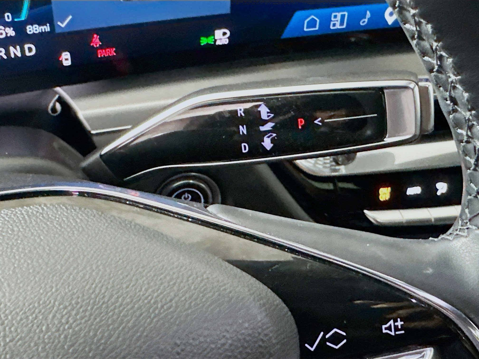 Used 2024 Cadillac Lyriq Luxury RWD image 21