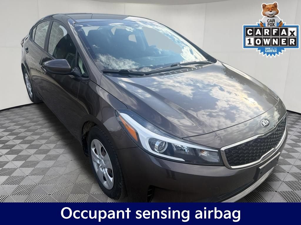Used 2017 Kia Forte LX FWD image 9