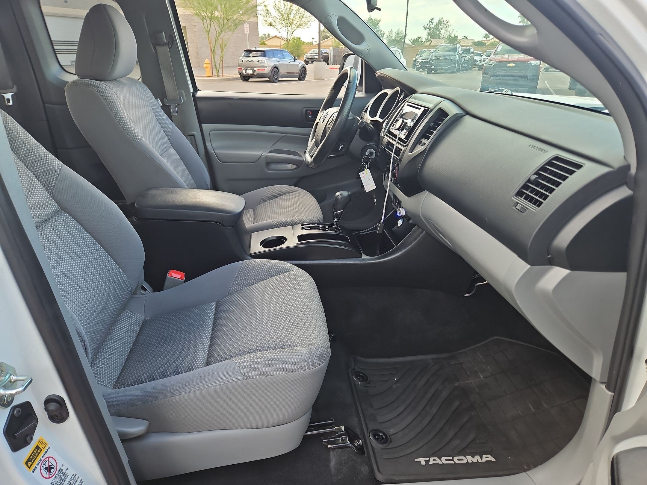 Used 2015 Toyota Tacoma 2WD Access Cab w/ Convenience Package image 26