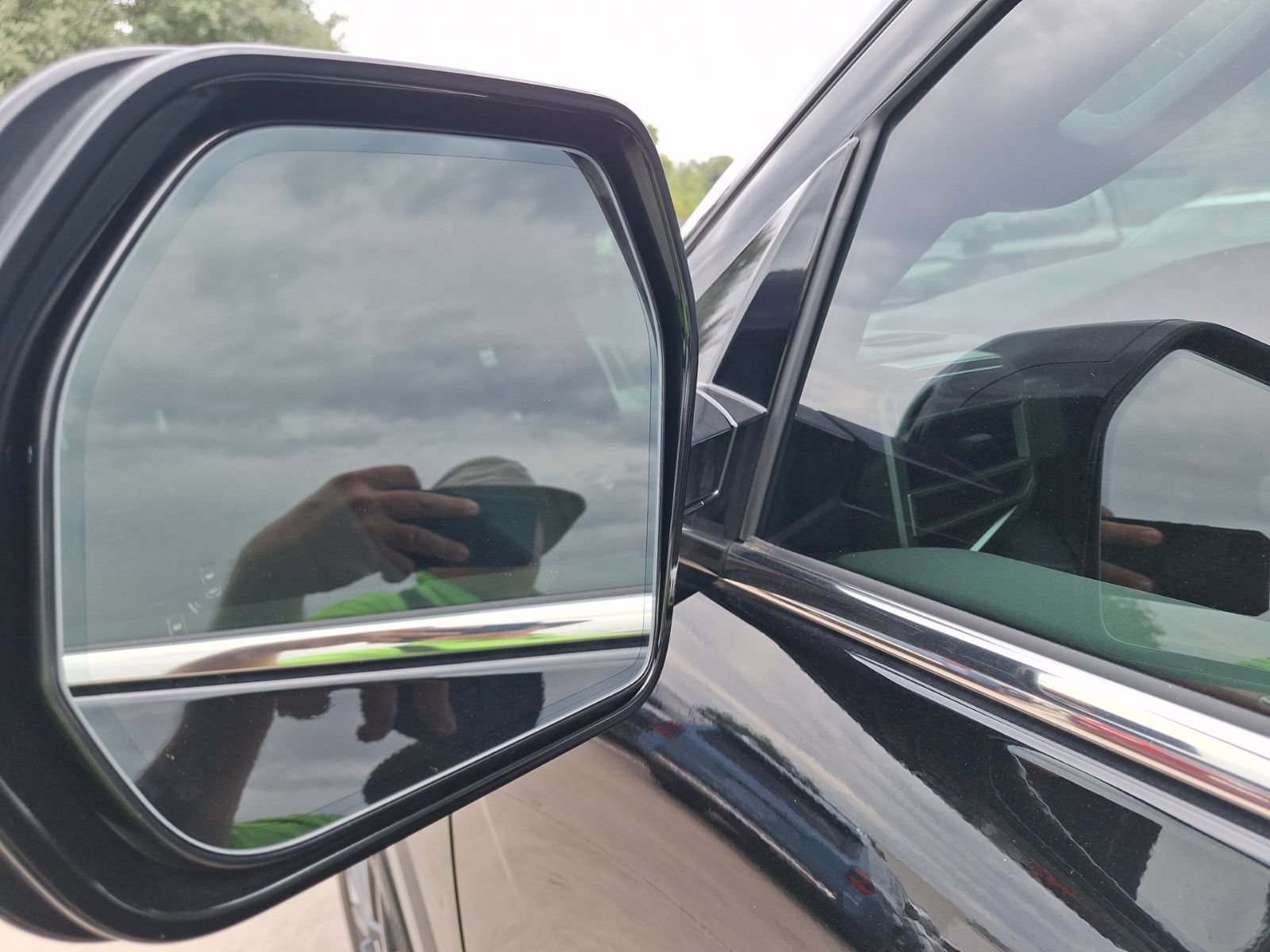 Used 2026 Toyota Tundra Limited AWD/4WD image 15