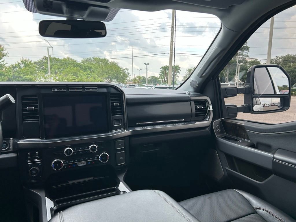 Used 2024 Ford F250 Lariat AWD/4WD image 11