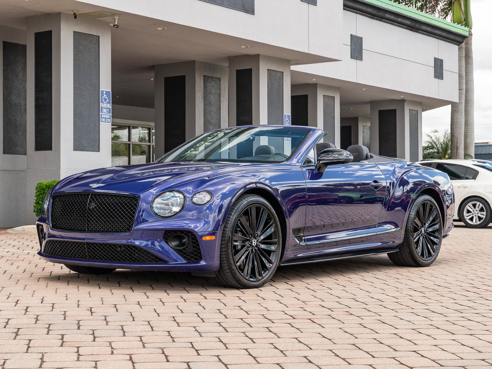 Used 2023 Bentley Continental GT S AWD/4WD image 22