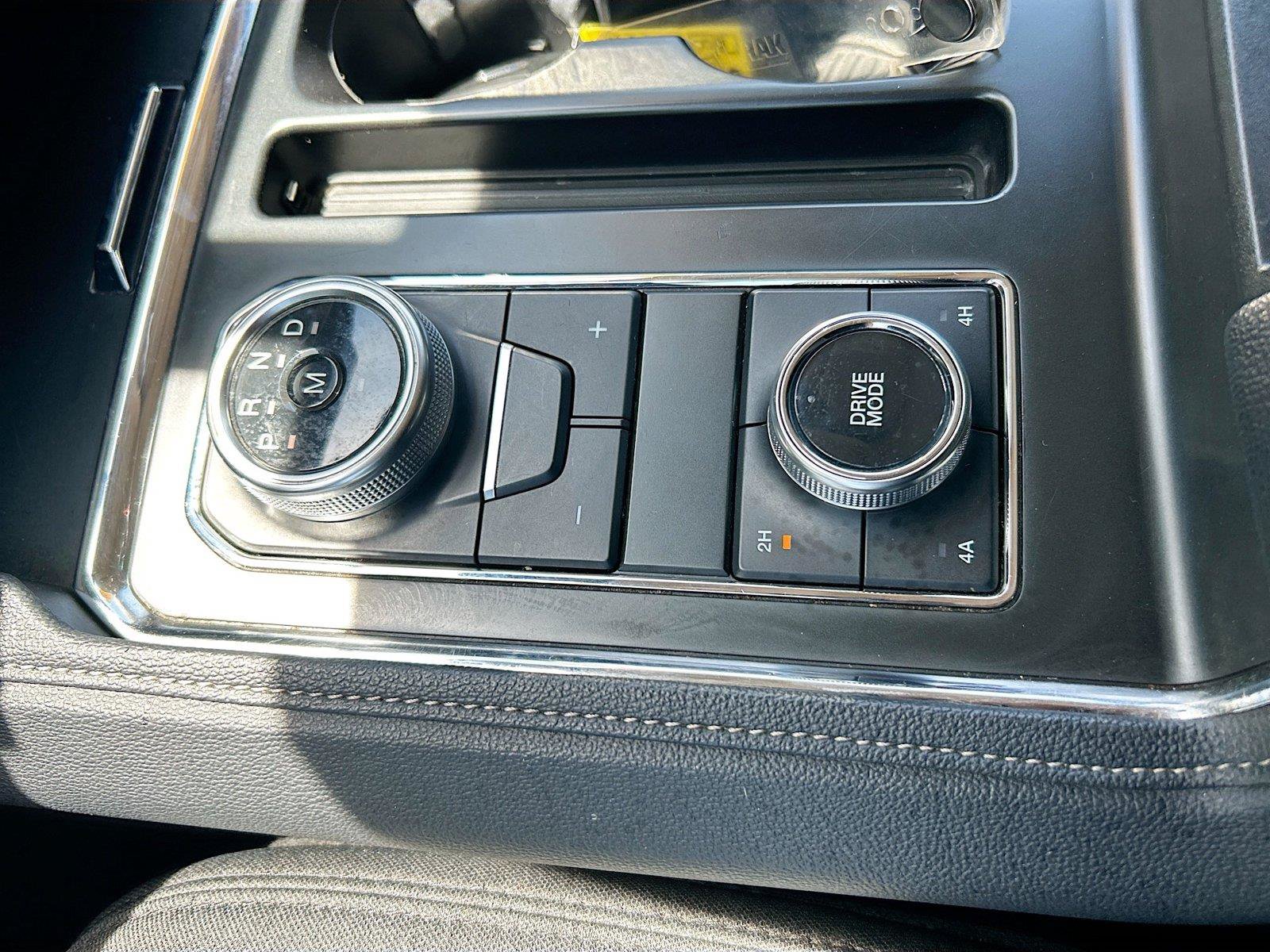 Used 2024 Ford Expedition XLT AWD/4WD image 28
