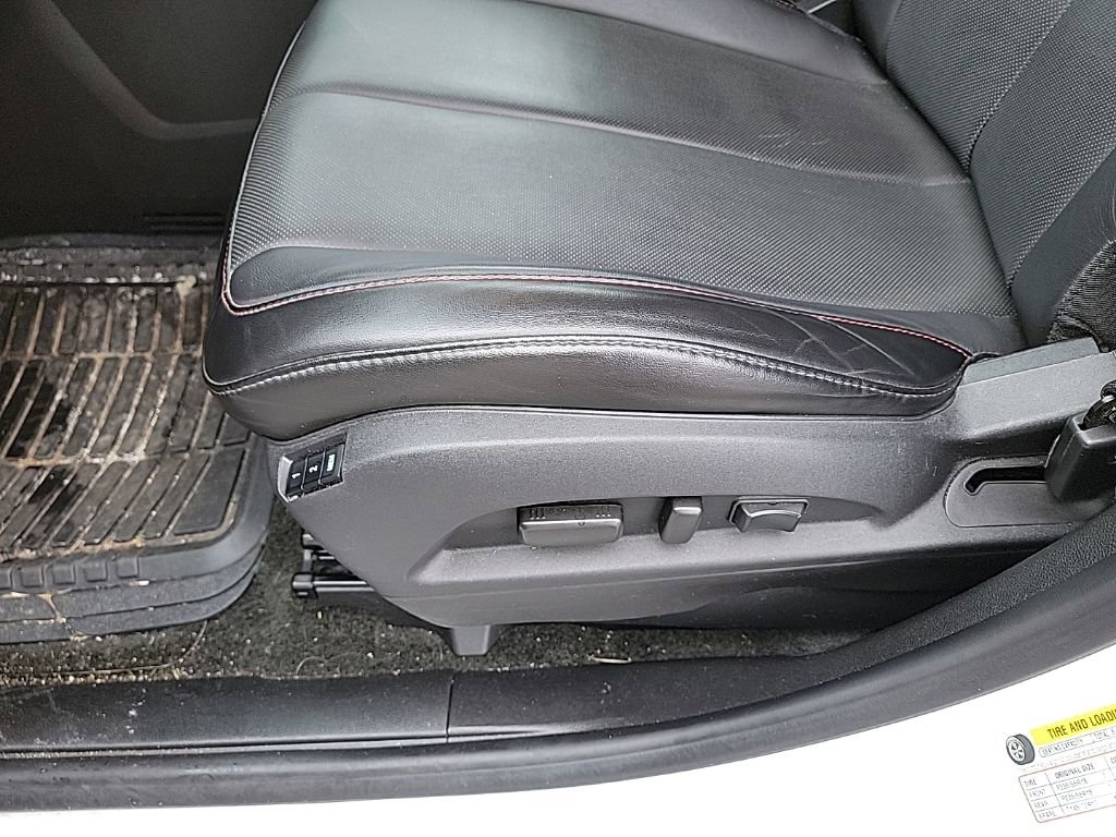 Used 2017 Chevrolet Equinox Premier w/ Enhanced Convenience Package image 31