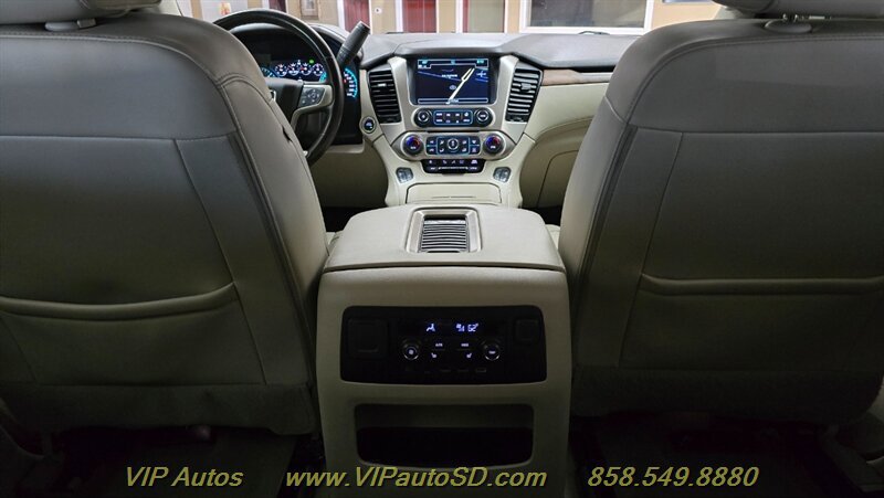 Used 2020 GMC Yukon XL Denali w/ Denali Premium Package AWD/4WD image 28