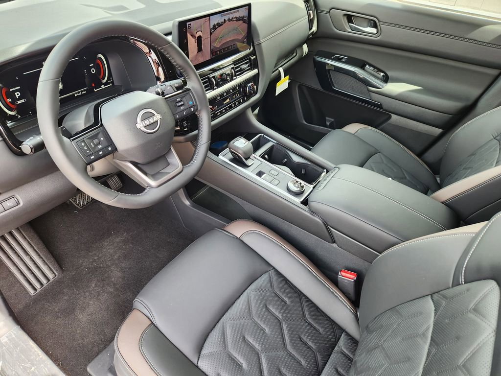 New 2026 Nissan Pathfinder Platinum w/ Cargo Package AWD/4WD image 10