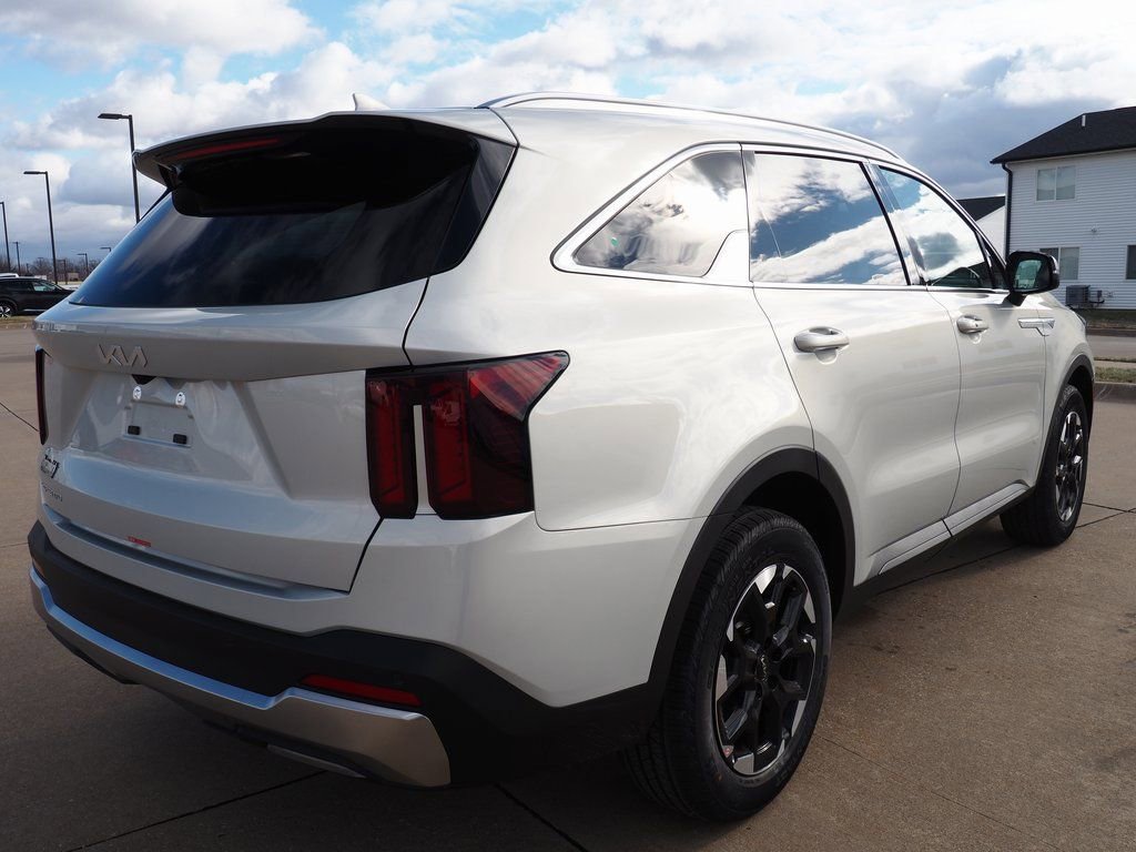 New 2026 Kia Sorento S w/ S Panoramic Sunroof Package image 5