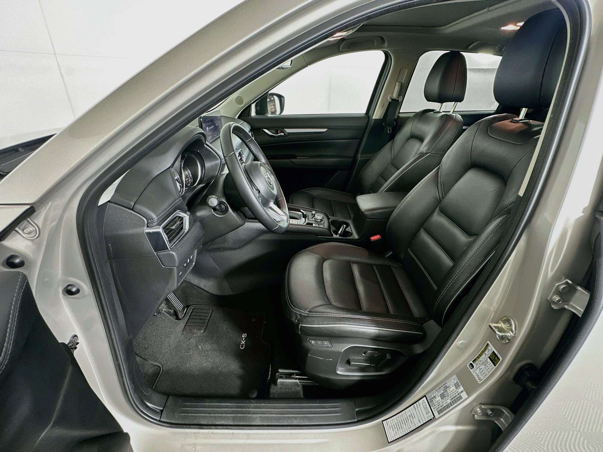 Used 2025 MAZDA CX-5 AWD 2.5 S w/ Preferred Package image 13