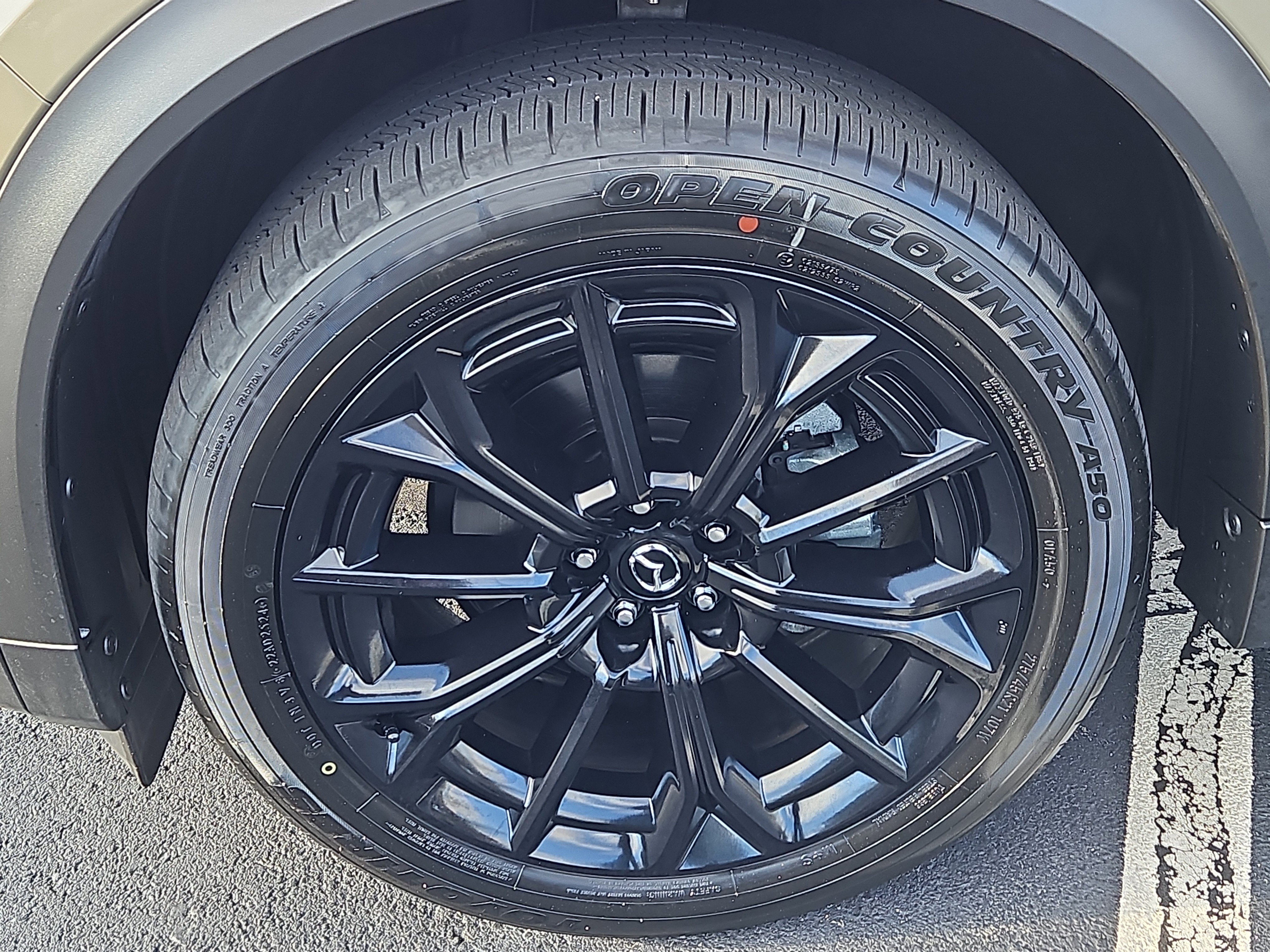 Certified 2025 MAZDA CX-70 3.3 Turbo w/ Premium Package image 4