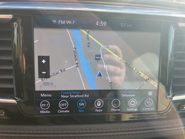 Used 2020 Chrysler Pacifica Limited image 37