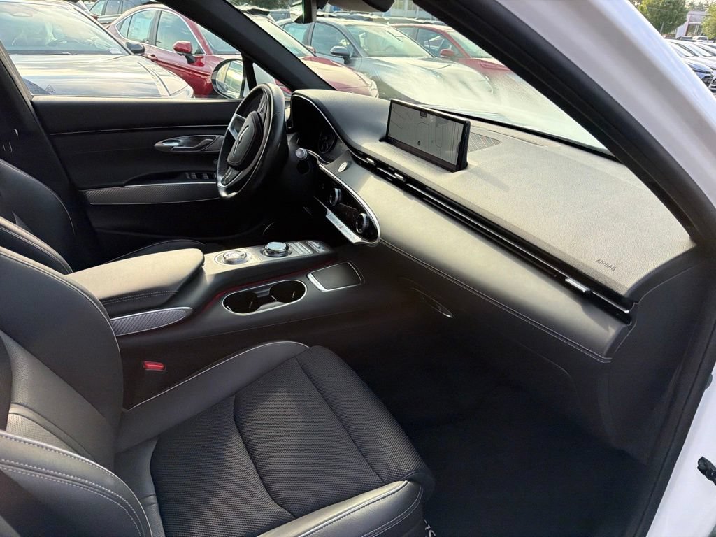 Used 2025 Genesis GV70 3.5T Sport AWD/4WD image 9