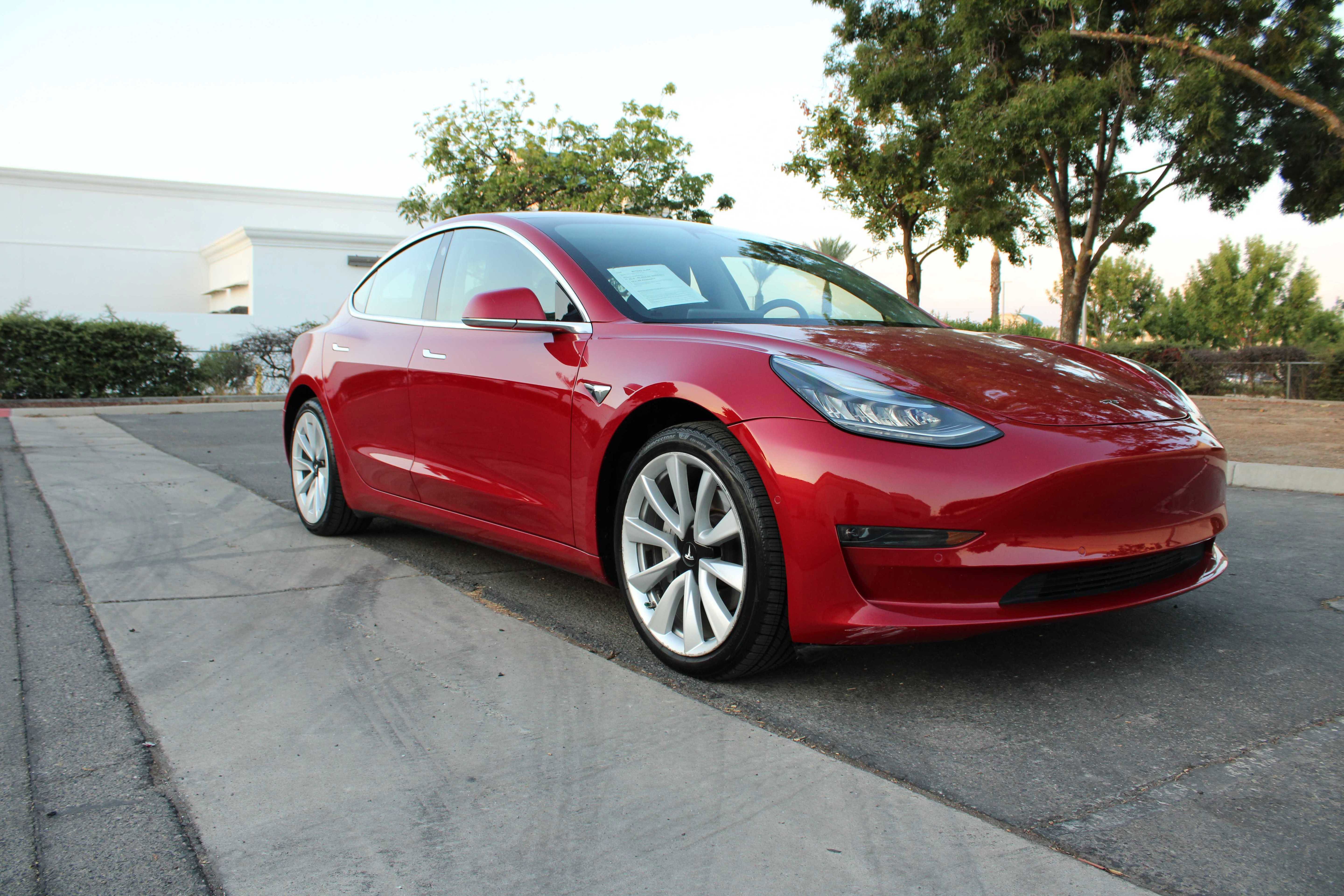 Used 2018 Tesla Model 3 Long Range image 12