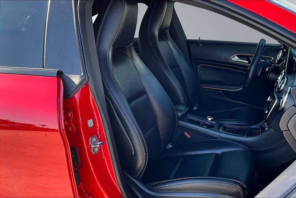 Used 2019 Mercedes-Benz CLA 250 image 15