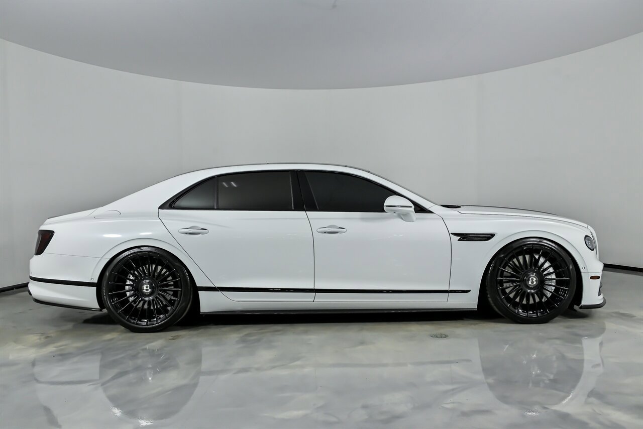 Used 2023 Bentley Flying Spur V8 image 14
