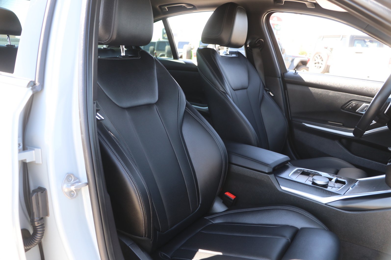 Used 2025 BMW 330i Sedan RWD image 34