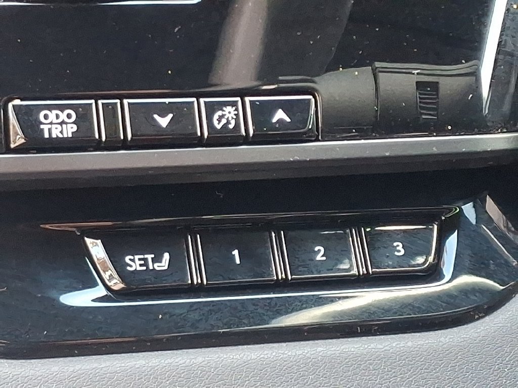 Certified 2025 Lexus RX 450h AWD w/ Convenience Package image 27