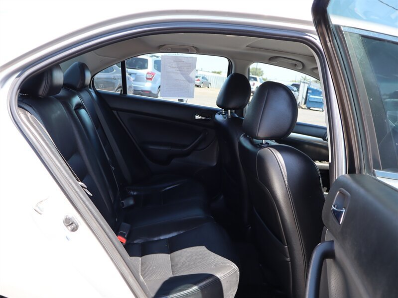 Used 2008 Acura TSX w/ Navigation FWD image 5