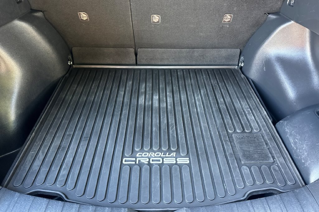 Certified 2025 Toyota Corolla Cross AWD Hybrid image 14