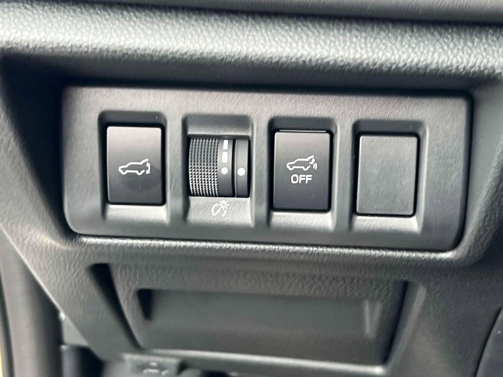 New 2025 Subaru Outback Limited image 18