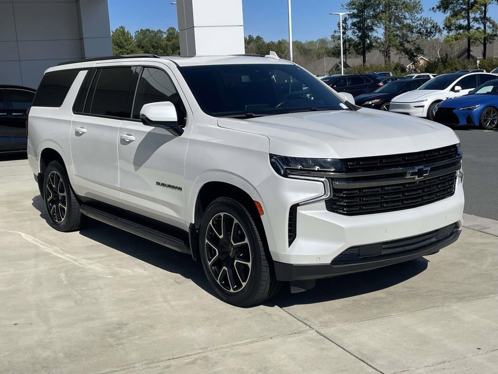 Used 2021 Chevrolet Suburban RST w/ Luxury Package image 4