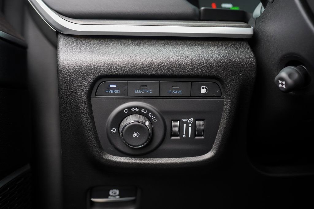 Used 2024 Jeep Grand Cherokee Limited 4xe image 30