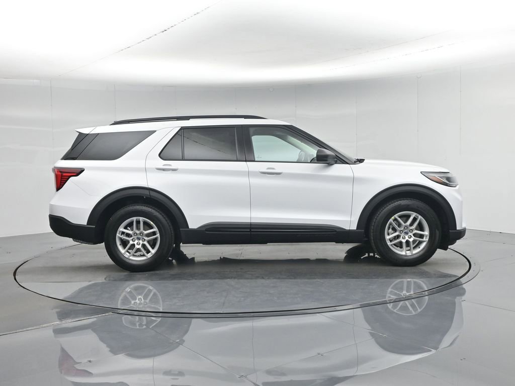 New 2026 Ford Explorer Active RWD image 29