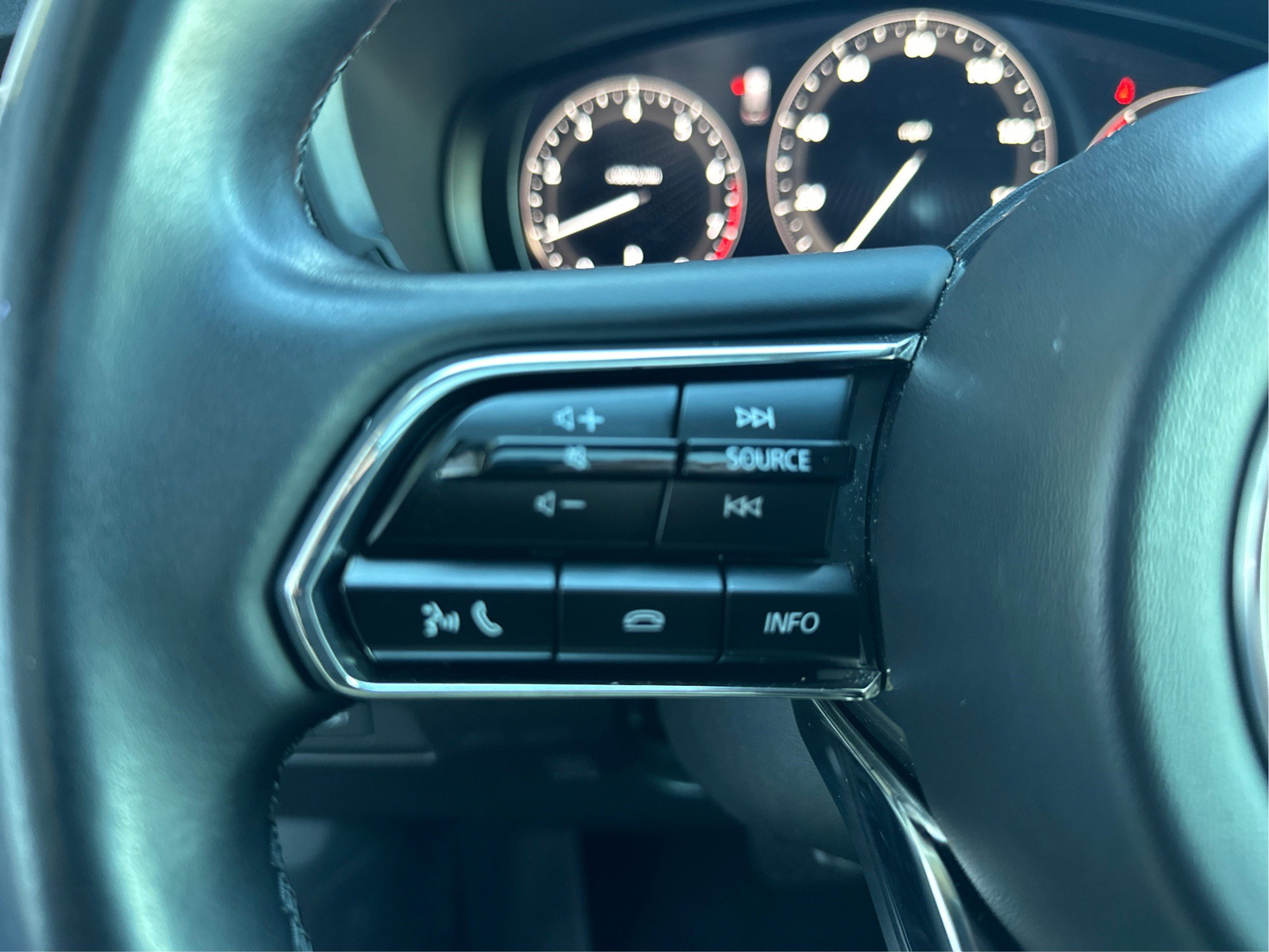 Used 2025 MAZDA CX-90 3.3 Turbo w/ Premium Sport Pkg image 35