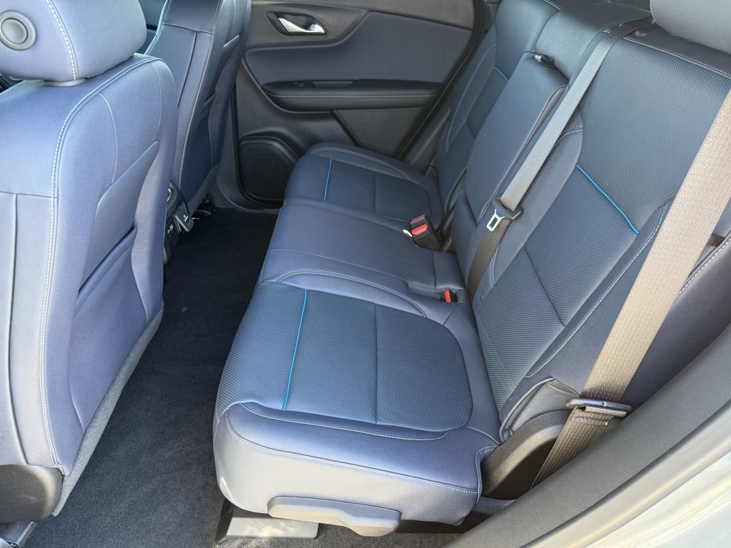 Used 2025 Chevrolet Blazer RS image 11
