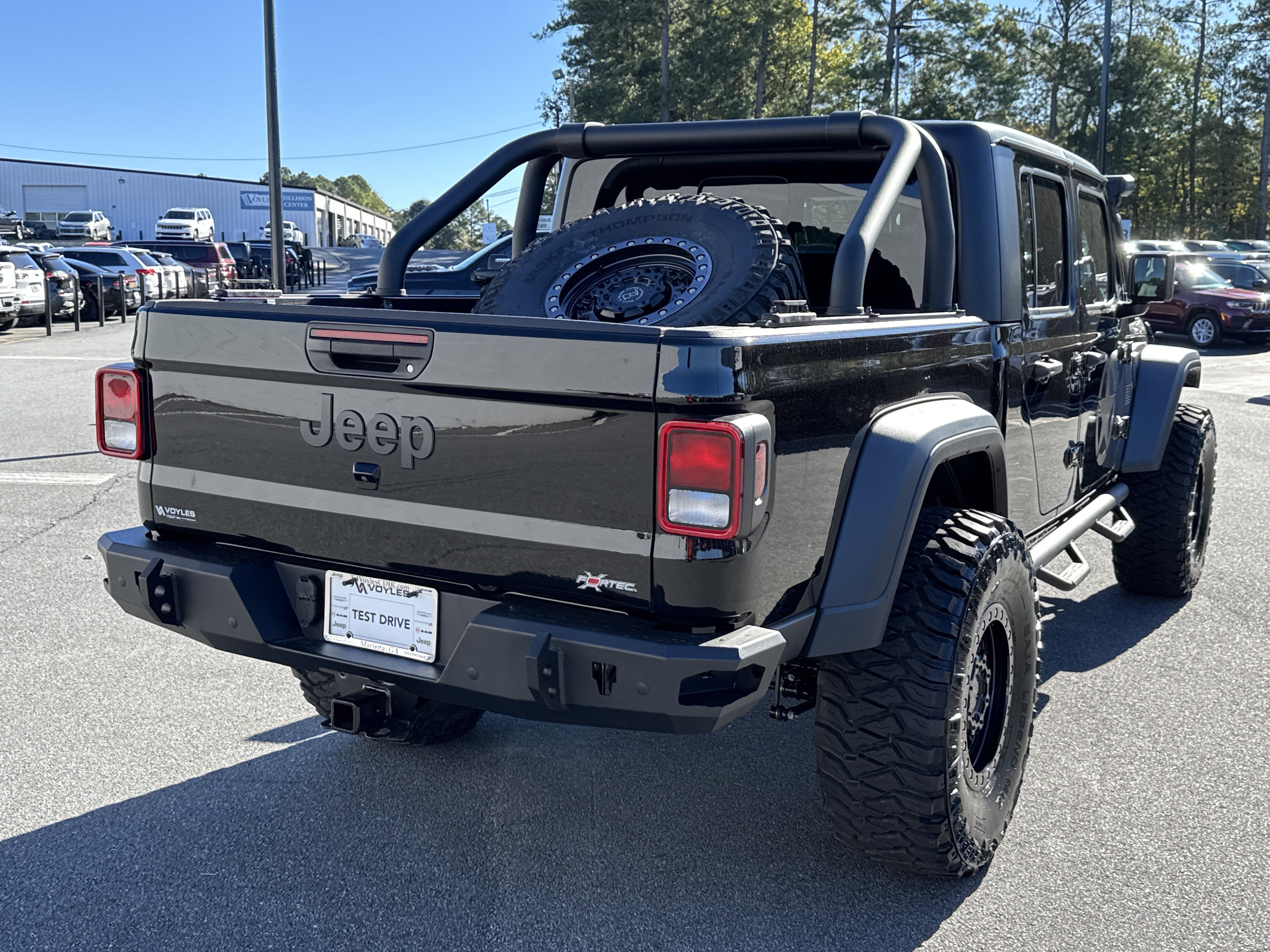 New 2025 Jeep Gladiator Sport image 8