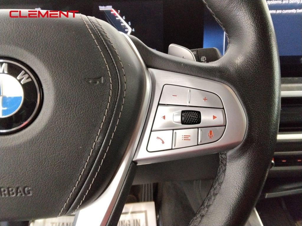 Used 2023 BMW X7 xDrive40i image 12