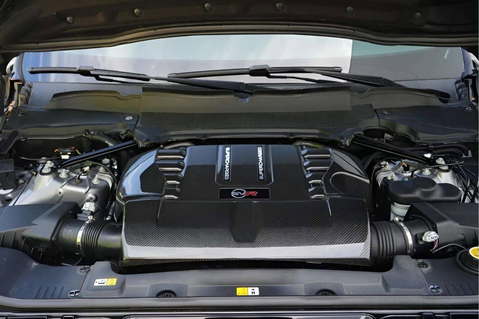 Used 2022 Land Rover Range Rover Sport SVR Carbon Edition image 32