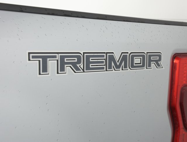 Used 2022 Ford F250 Lariat w/ Tremor Off-Road Package image 3