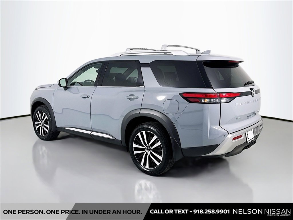 Certified 2024 Nissan Pathfinder Platinum w/ Cargo Package image 7