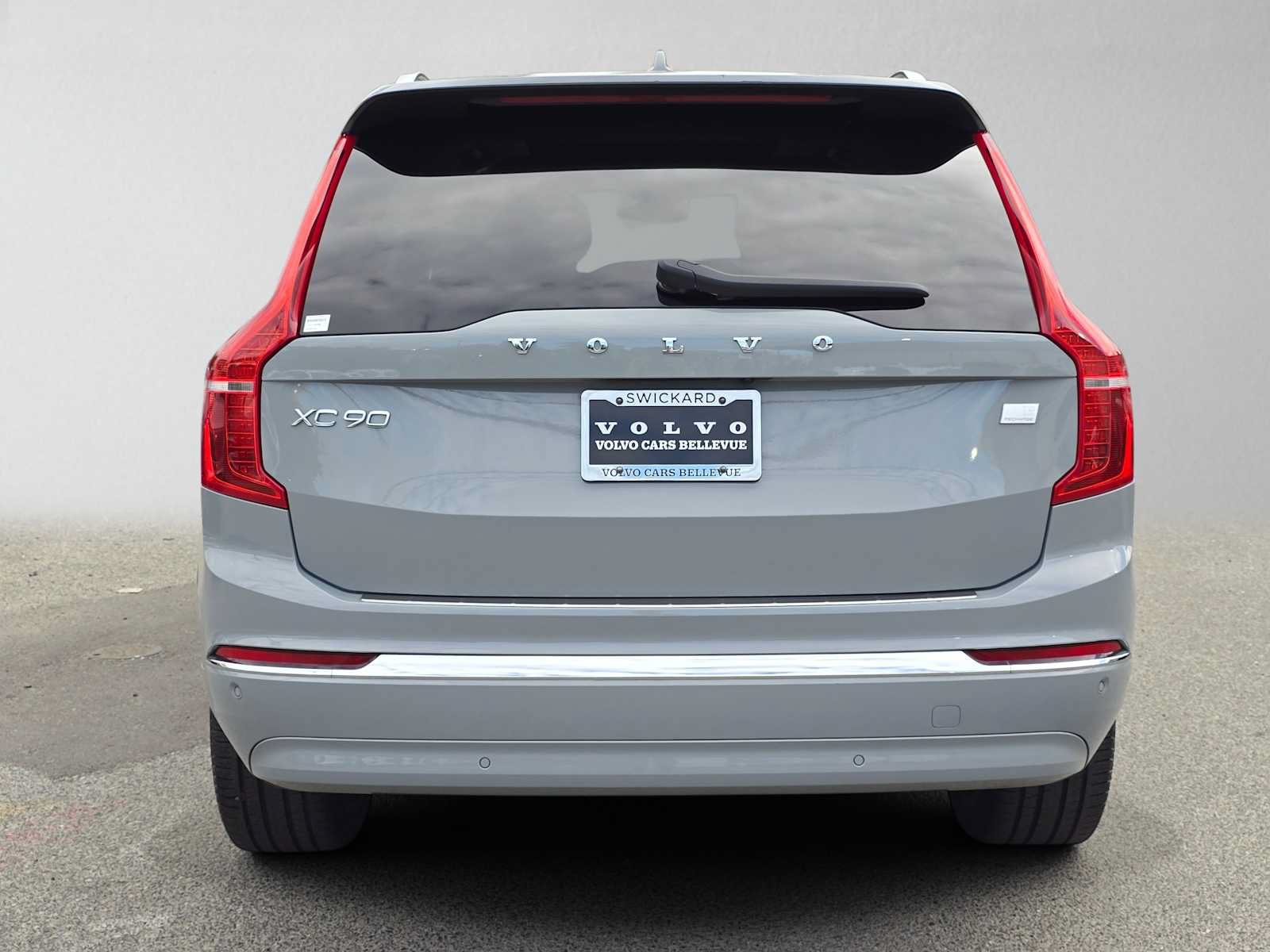 Used 2024 Volvo XC90 T8 Plus w/ Protection Package Premier AWD/4WD image 5