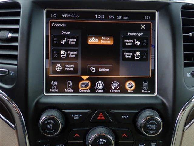 Used 2016 Jeep Grand Cherokee Overland w/ Advanced Technology Group AWD/4WD image 22