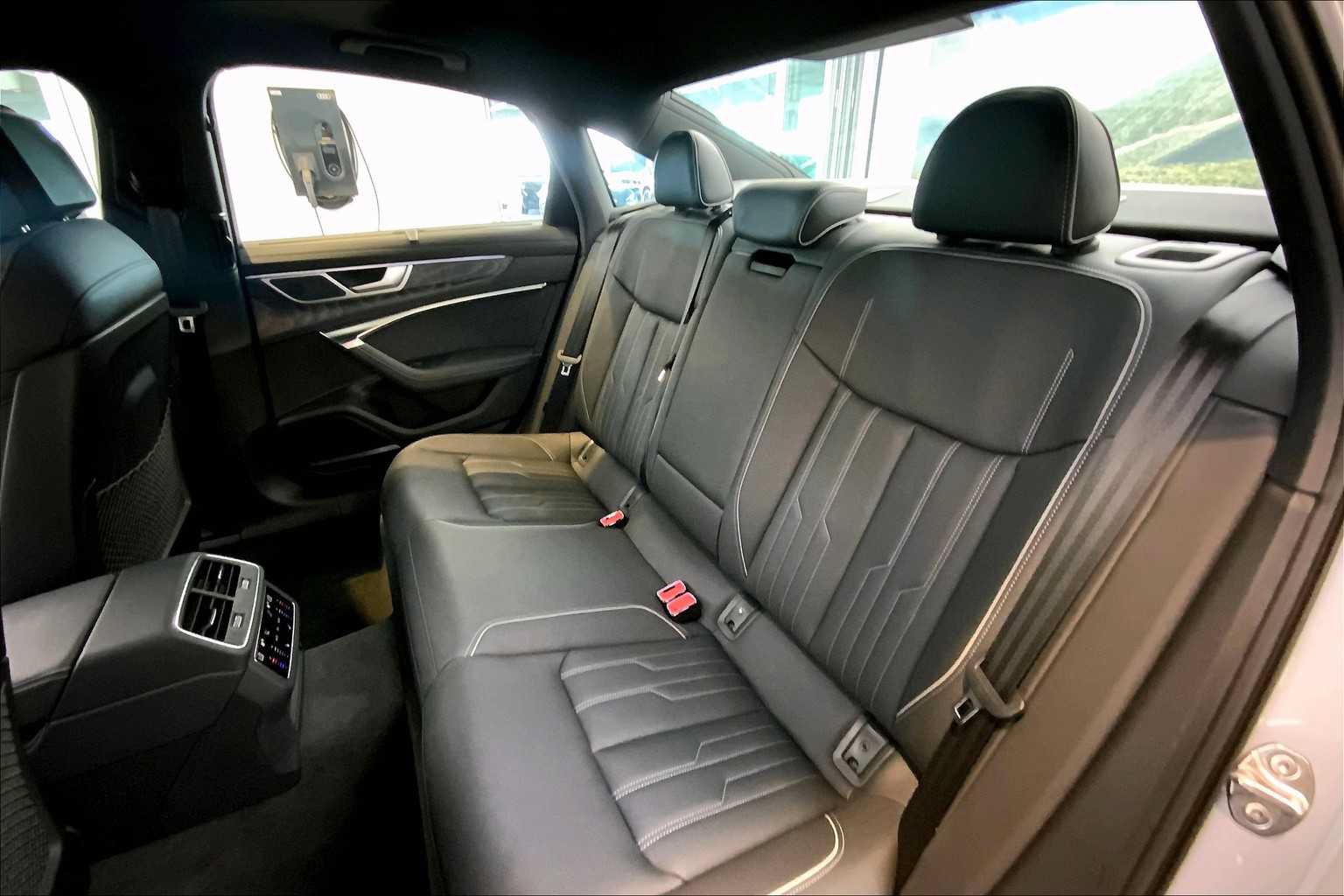 Certified 2025 Audi A6 3.0T Prestige AWD/4WD image 16