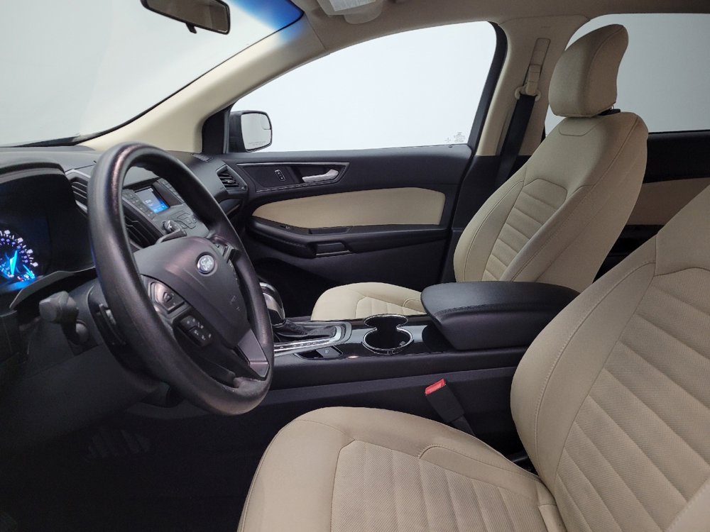 Used 2016 Ford Edge SE image 17