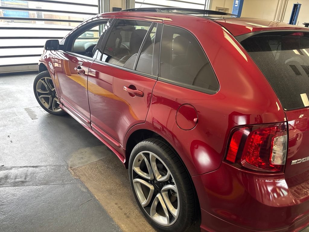 Used 2014 Ford Edge Sport w/ Driver Entry Package AWD/4WD image 7