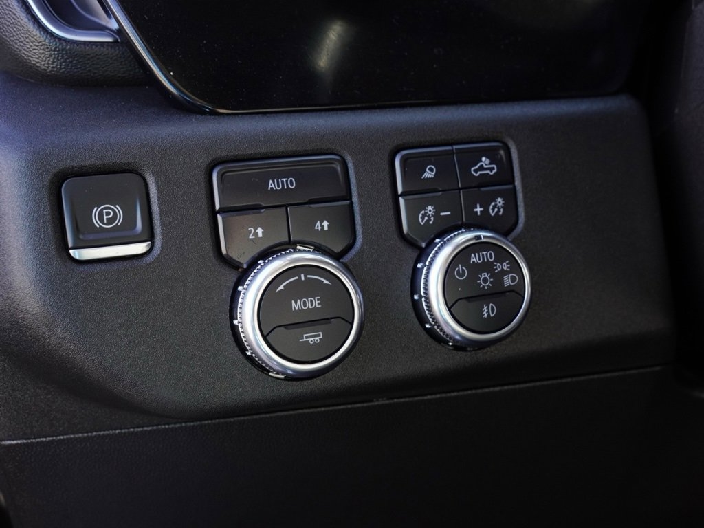 Used 2024 GMC Sierra 1500 SLT image 9