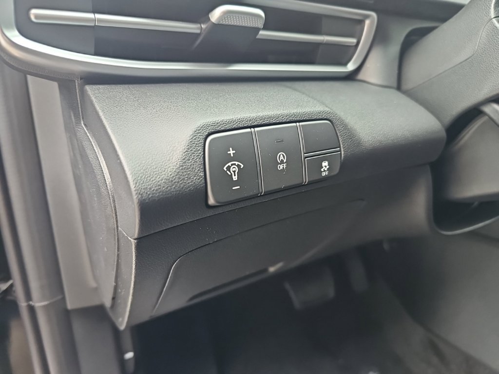 New 2026 Hyundai Elantra SE FWD image 15