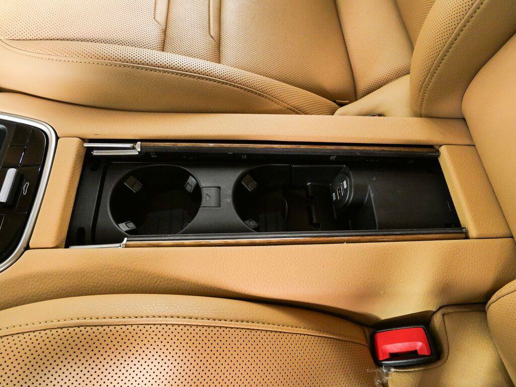 Certified 2018 Porsche Panamera 4S AWD/4WD image 22