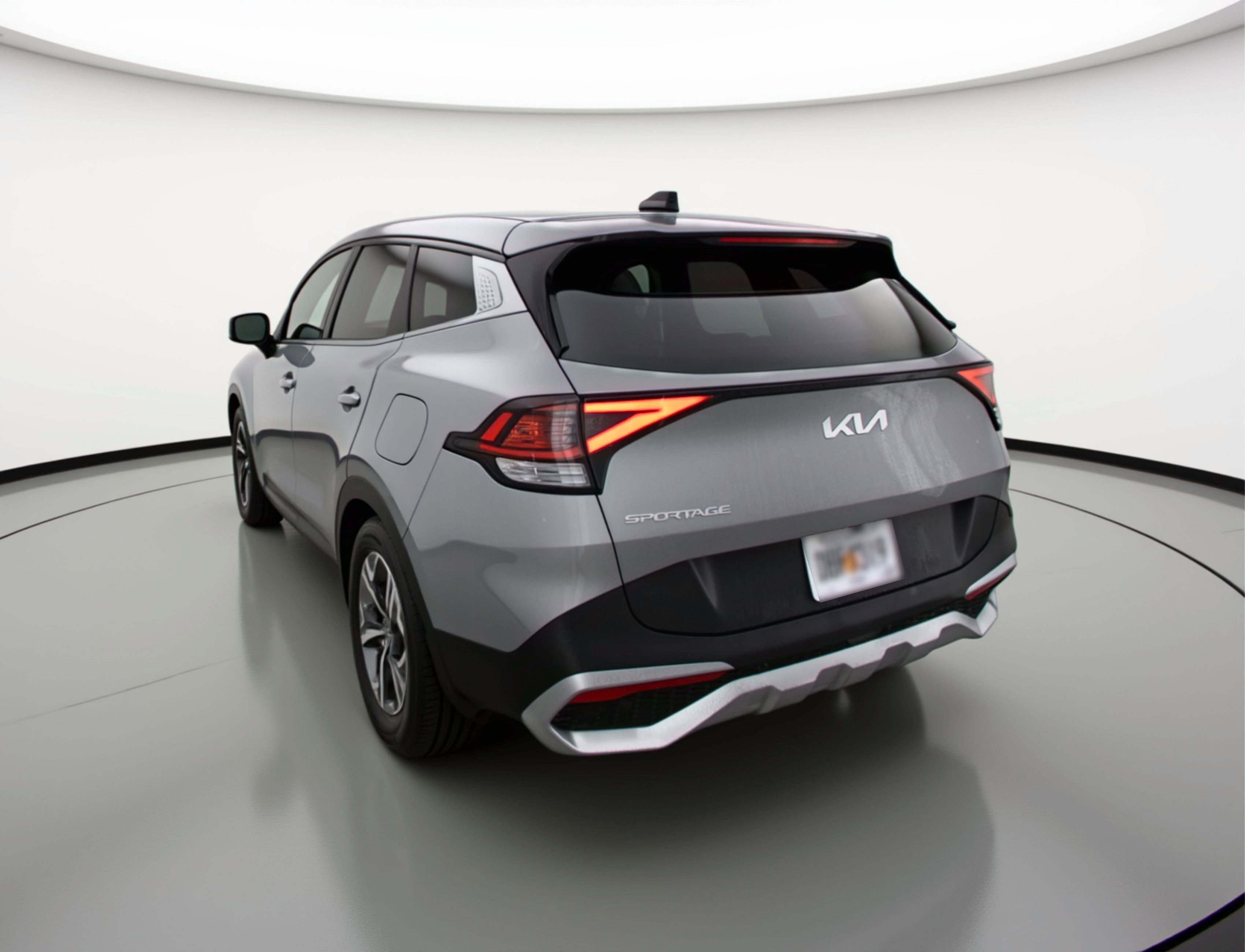 Used 2025 Kia Sportage LX image 6