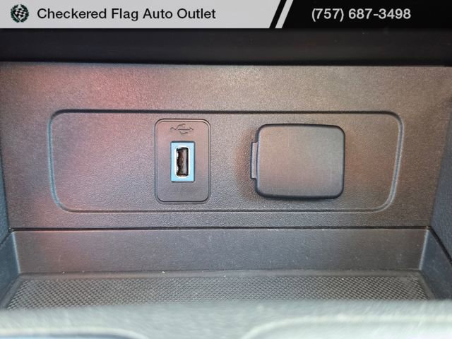 Used 2019 Ford Escape Titanium image 33