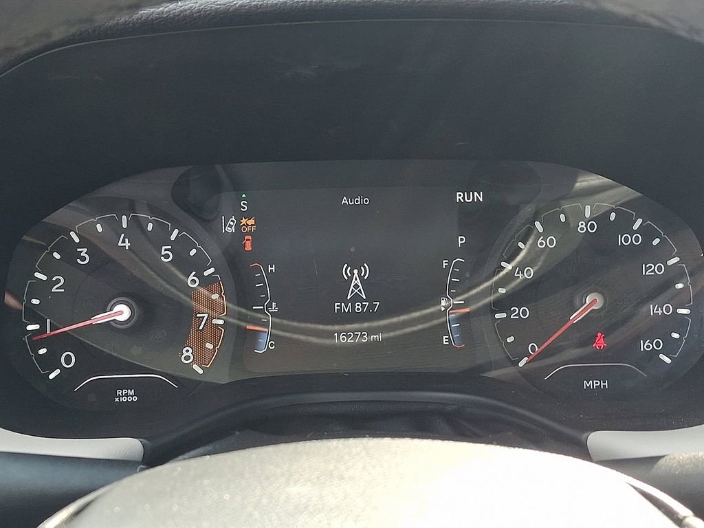 Used 2023 Jeep Compass Limited image 20